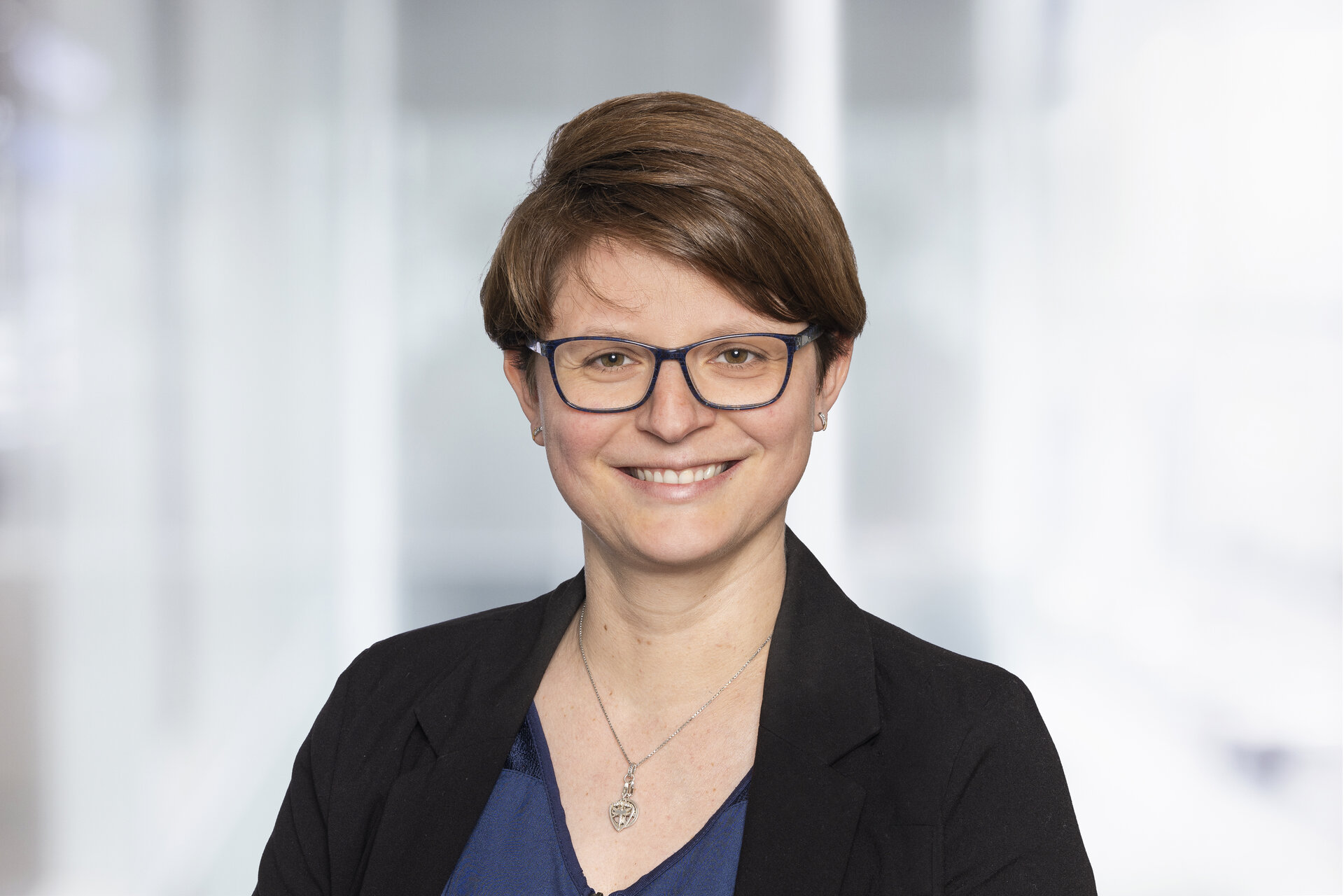 frau-in-businesskleidung